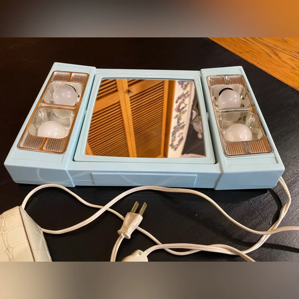 60s Vintage • Model’s Choice vanity mirror with case #Mod